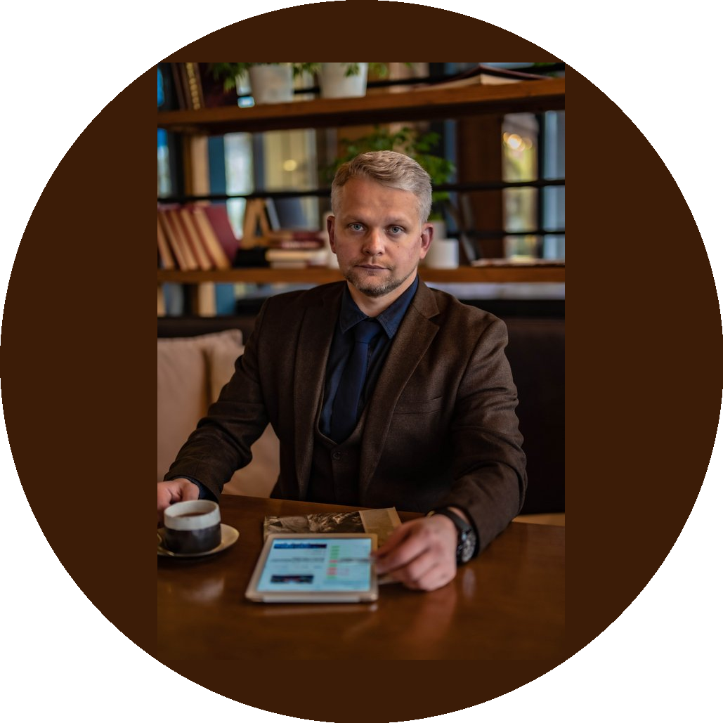 Старокоров Антон