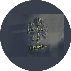 Клевер Хостел