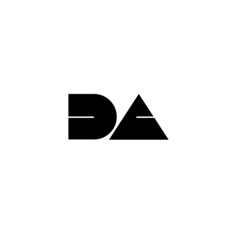 DA
