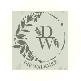 Manikure. Falke. Haus