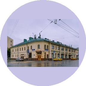 Сретенская, Гостиница