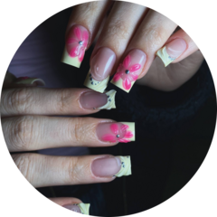 Домашняя студия маникюра