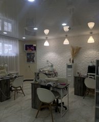 Vita Nails